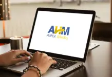 AdHut Media logo