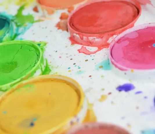 UX design for color blind users, enhancing accessibility with color schemes