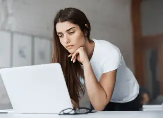10 Key Questions for User Testing When Redesigning a Website young-woman-make-tests